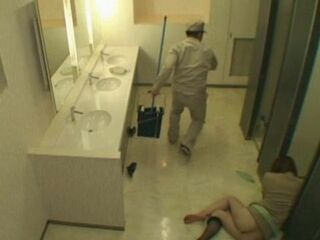 Sex fetish – Nippon public toilet crazy janitor threesome with unwilling lady